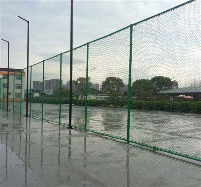运动场围网
